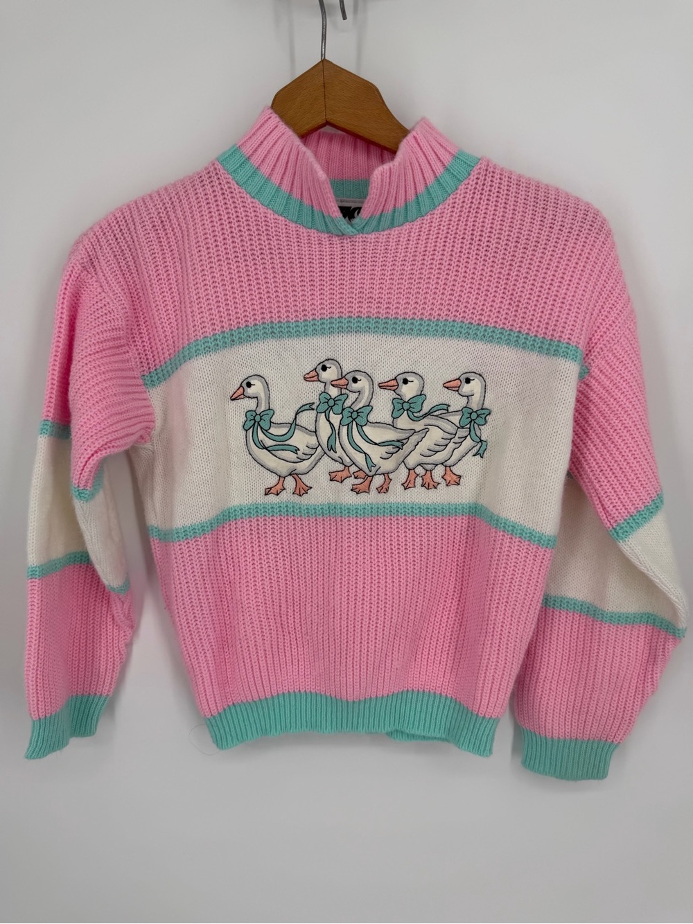 Vintage 80s 90s Girls Sweater Geese Goose Acrylic Justin Charles Pink Mint